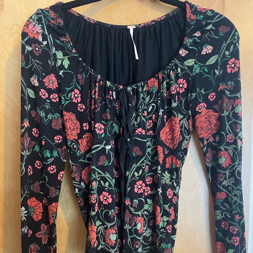 Free People long sleeve tshirt blouse, this season - Picture 4 of 4